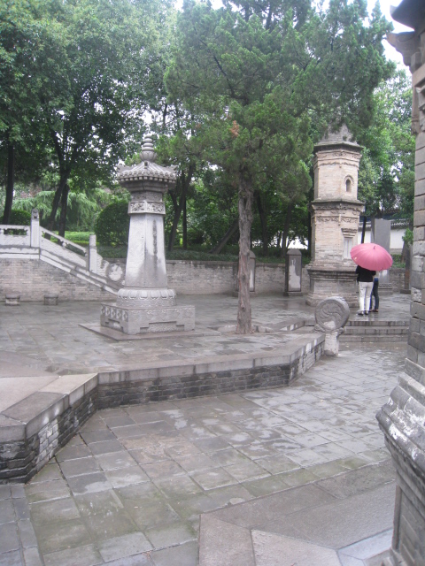Ƭ 129.jpg