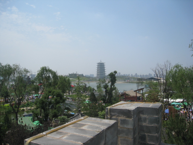 Ƭ 203.jpg