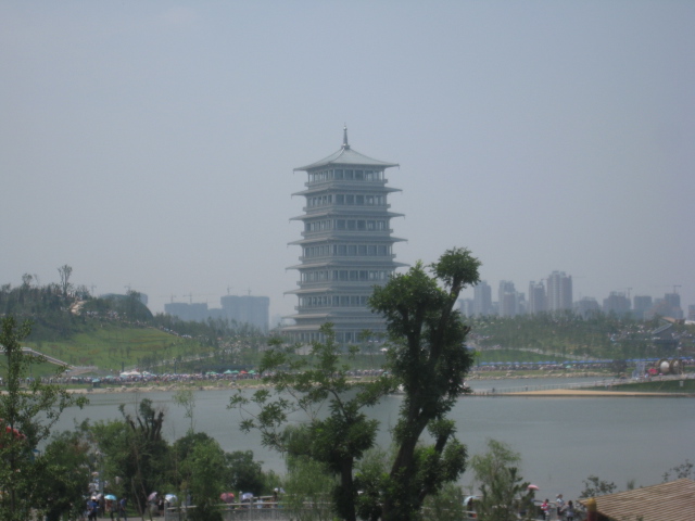 Ƭ 205.jpg