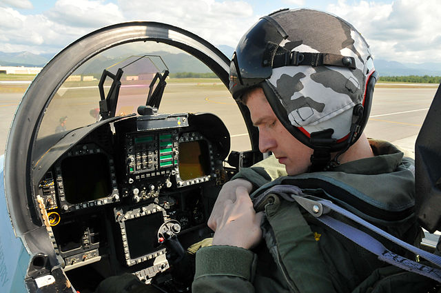 US_Navy_110623-N-GO535-024_Lt__Cmdr__Matthew_Muggs_Maloney_secures_his_safety_ha.jpg