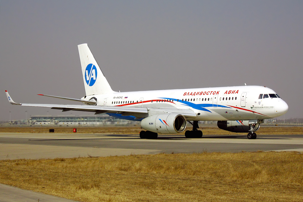 RA-64040-4.jpg
