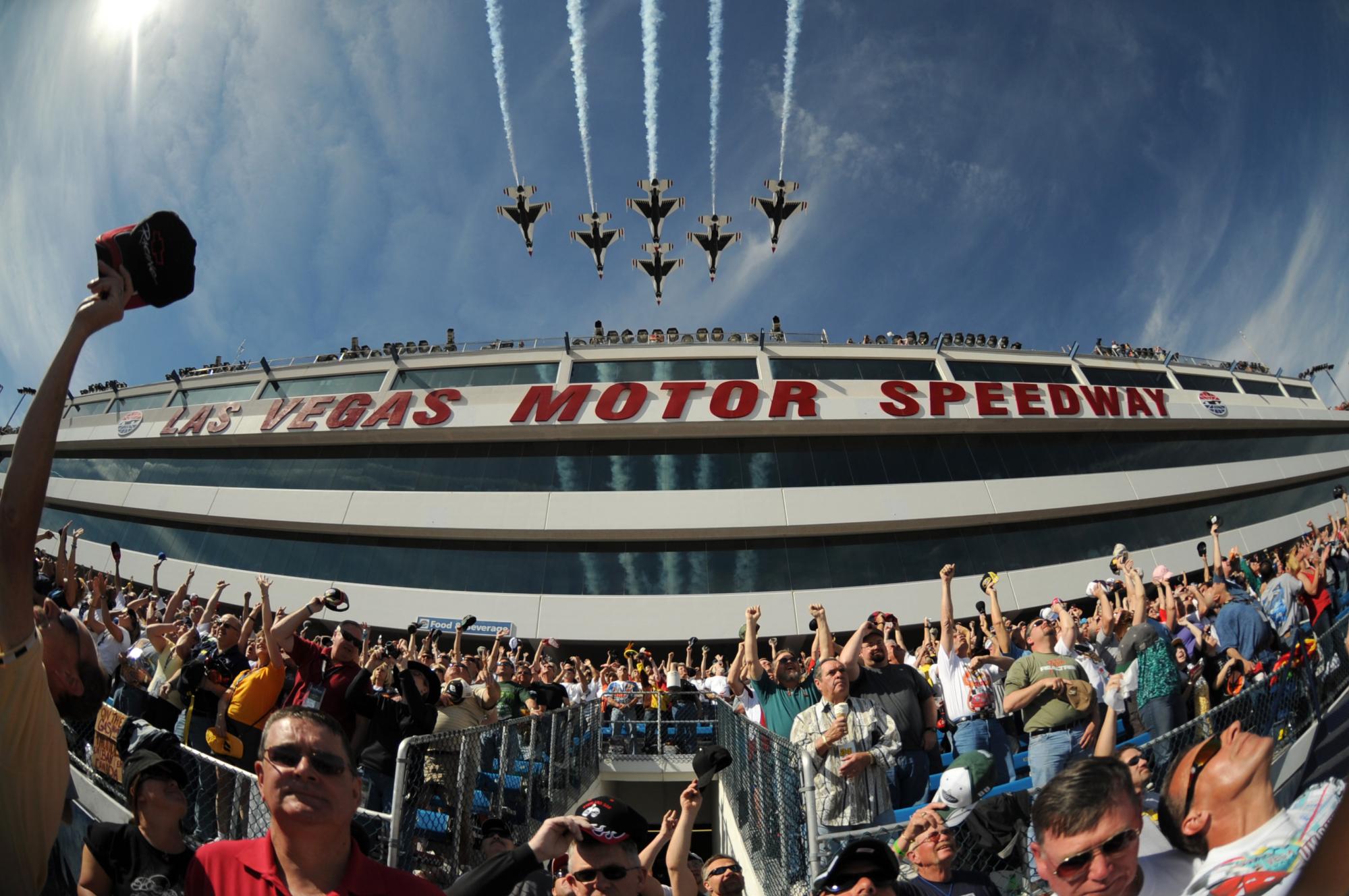 thunderbirds_nascar_20090302.jpg