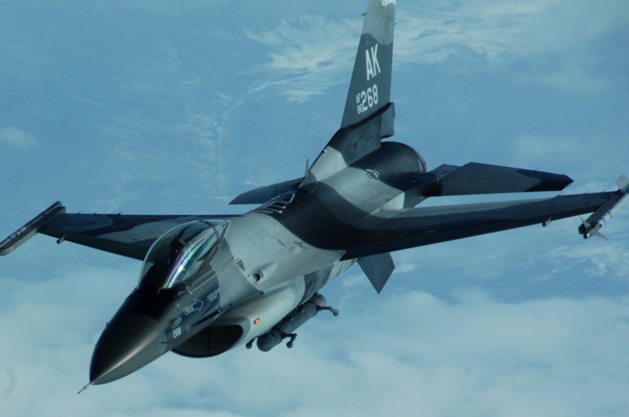 f16redflagalaska_20080416.jpg