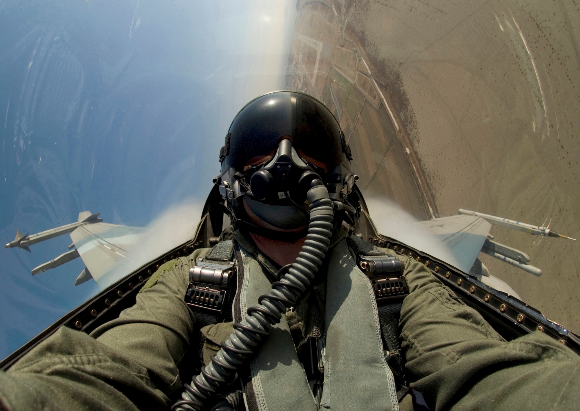f16cas_3_20071203.jpg