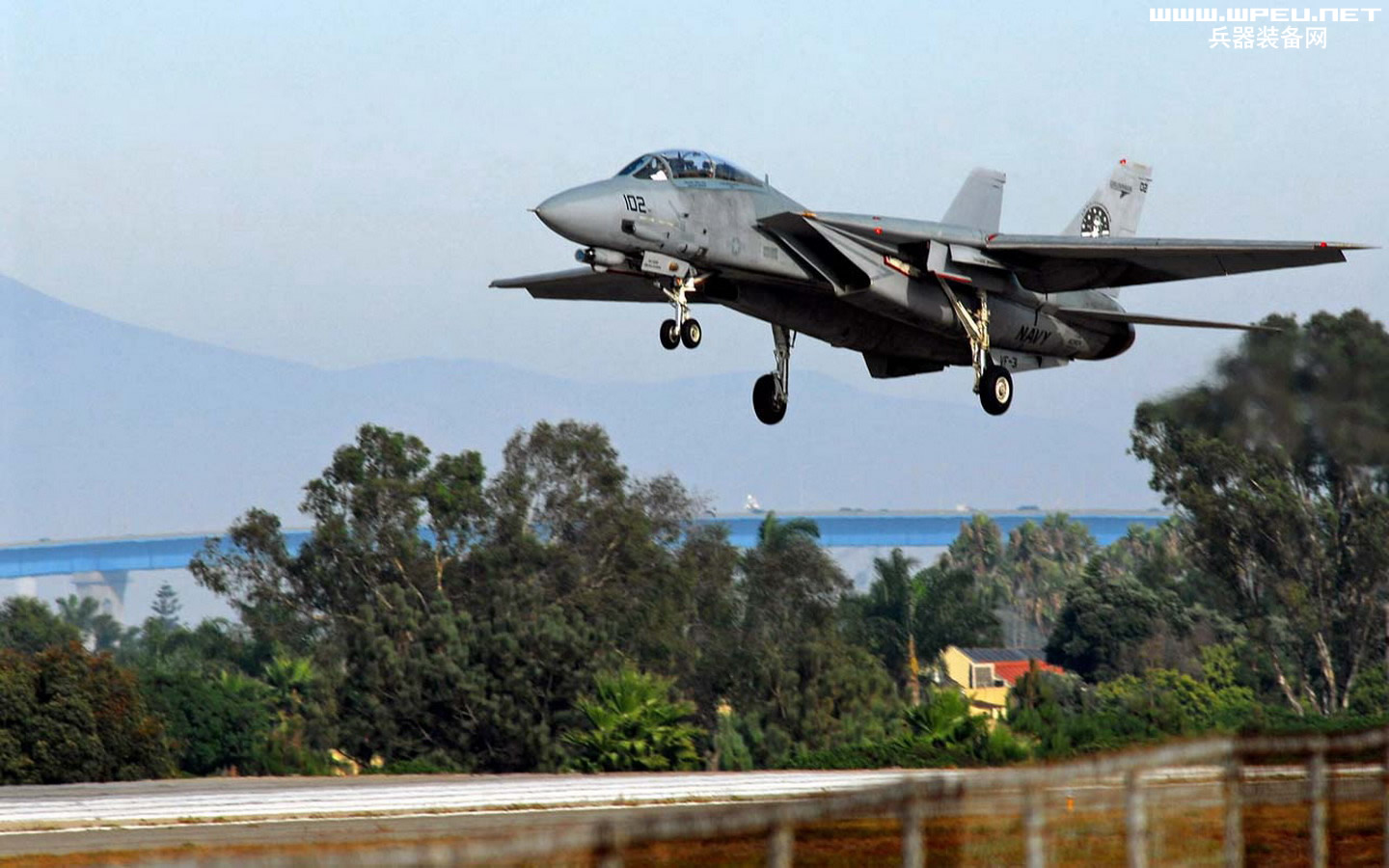 VF-3_F-14D_102.jpg
